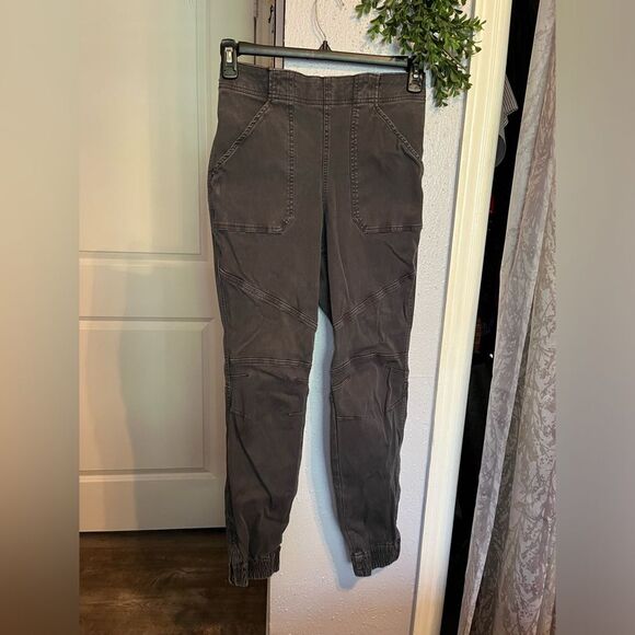 Spanx | Stretch Twill Cargo Jogger | Size Medium - Picture 5 of 5